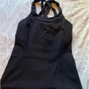 black lululemon tank built in bra